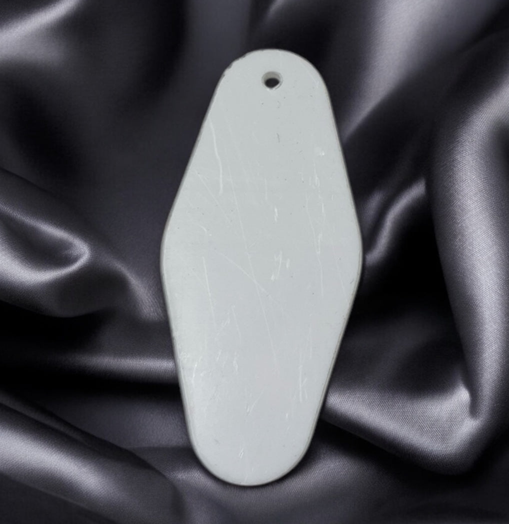 WHITE ACRYLIC MOTEL  KEYRING