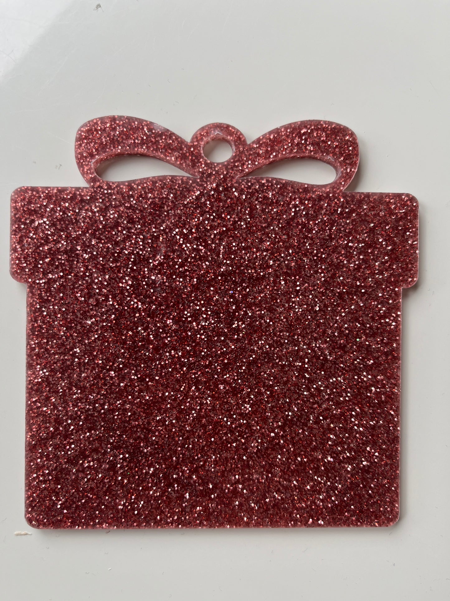 ACRYLIC GLITTER PRESENT / GIFT