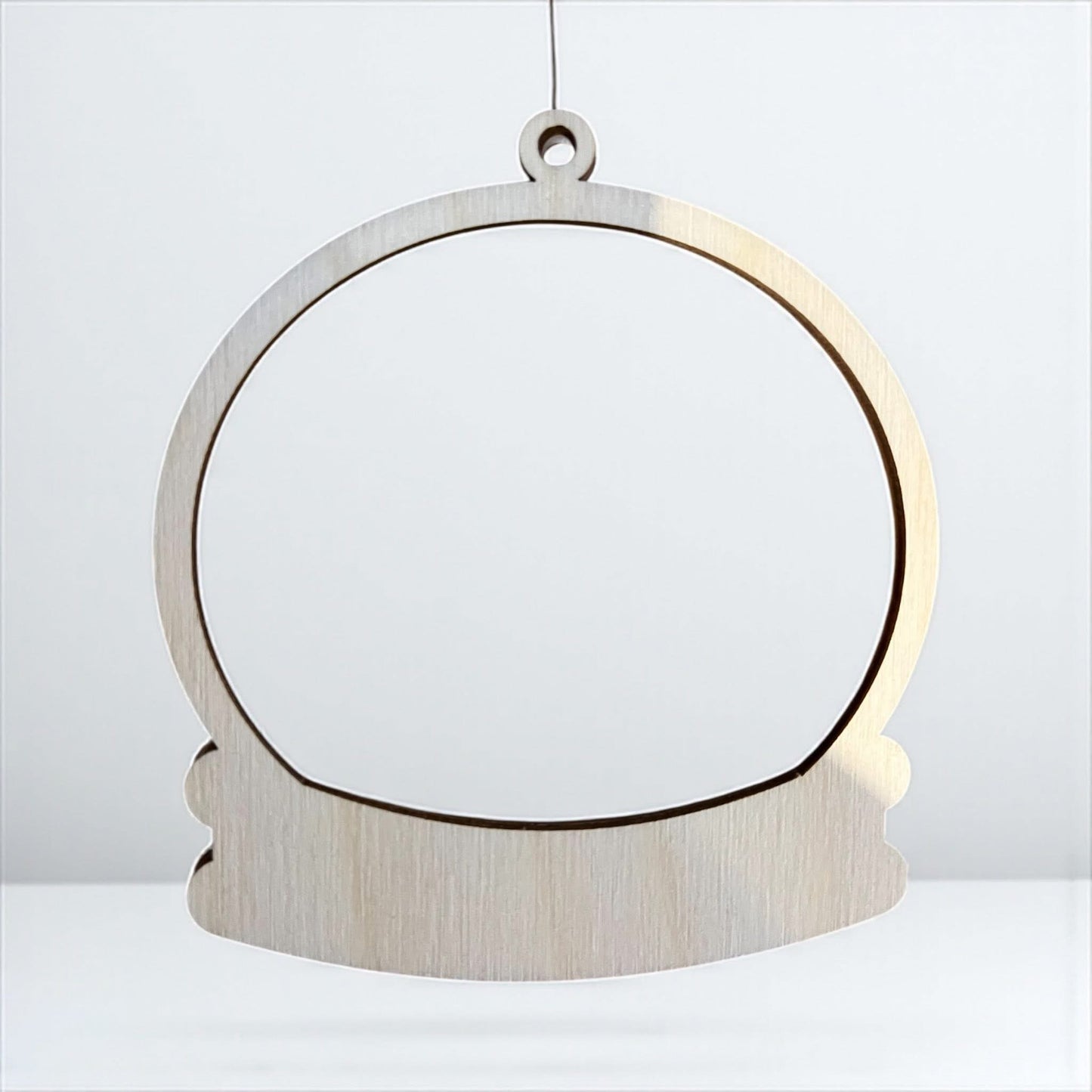 2 PIECE CLEAR ACYLIC SNOW GLOBE BAUBLE