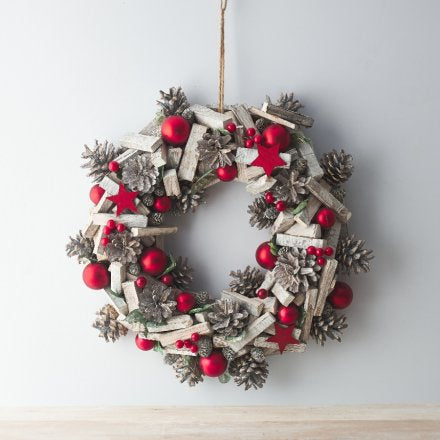 CHRISTMAS WOODEN WREATH -MINOR FLAWS