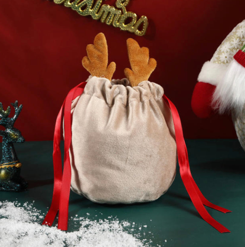 VELVET REINDEER ANTLER POUCH / BAGS