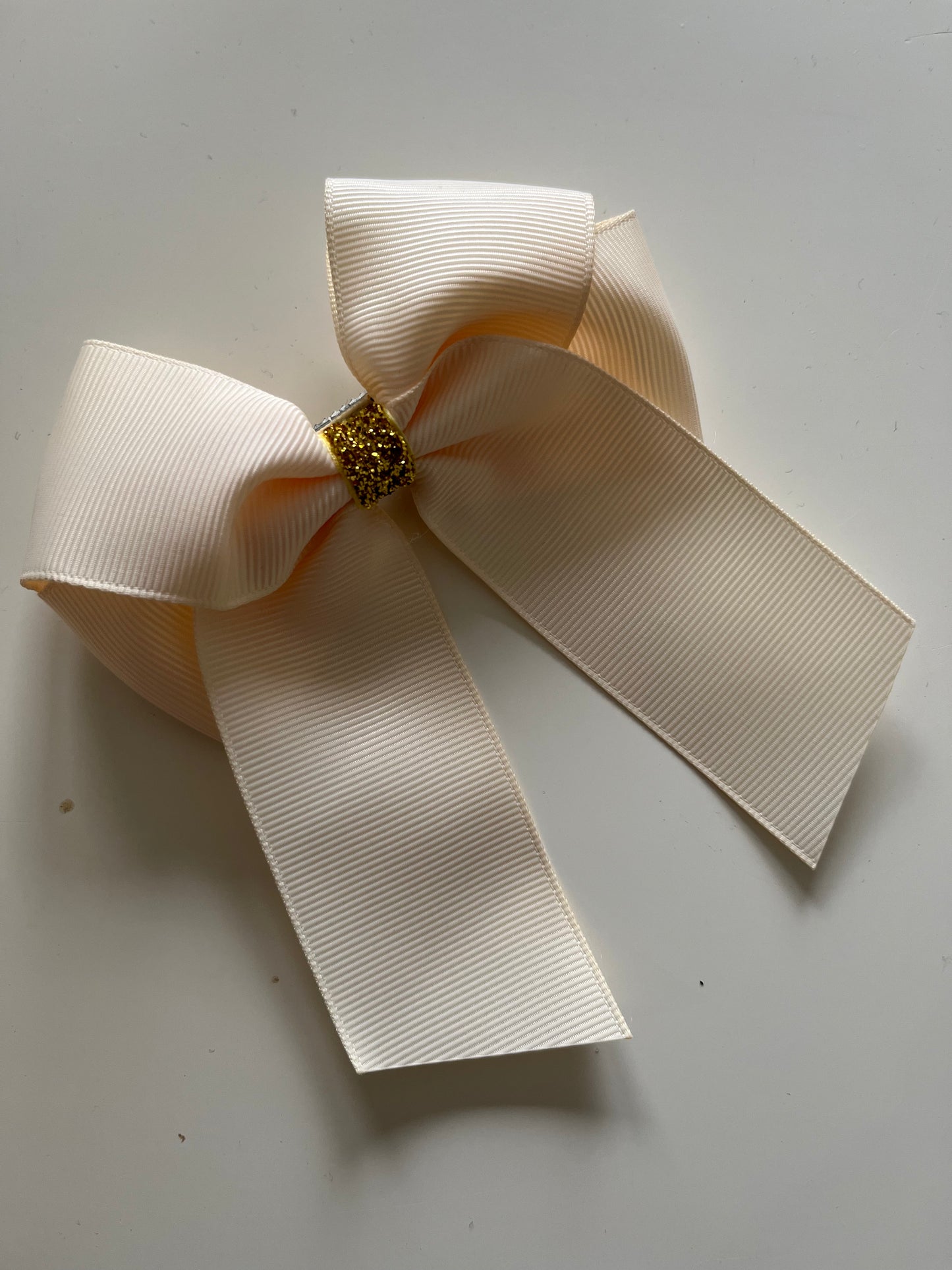 4” HAIR-BOW WITH GOLD CENTRE