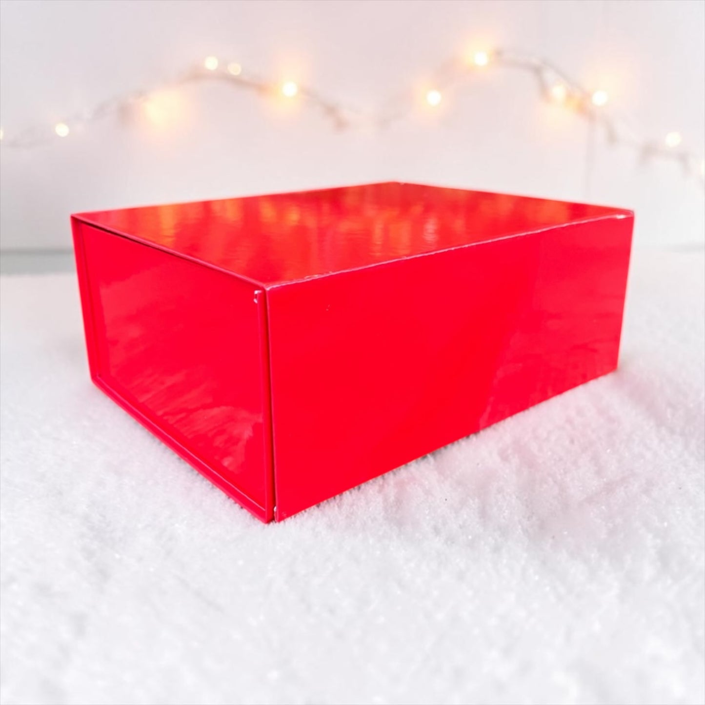 RED MAGNETIC BOX